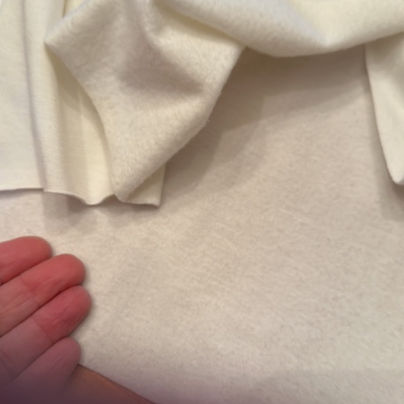 More than a sweatshirt - Picture 8 of 8